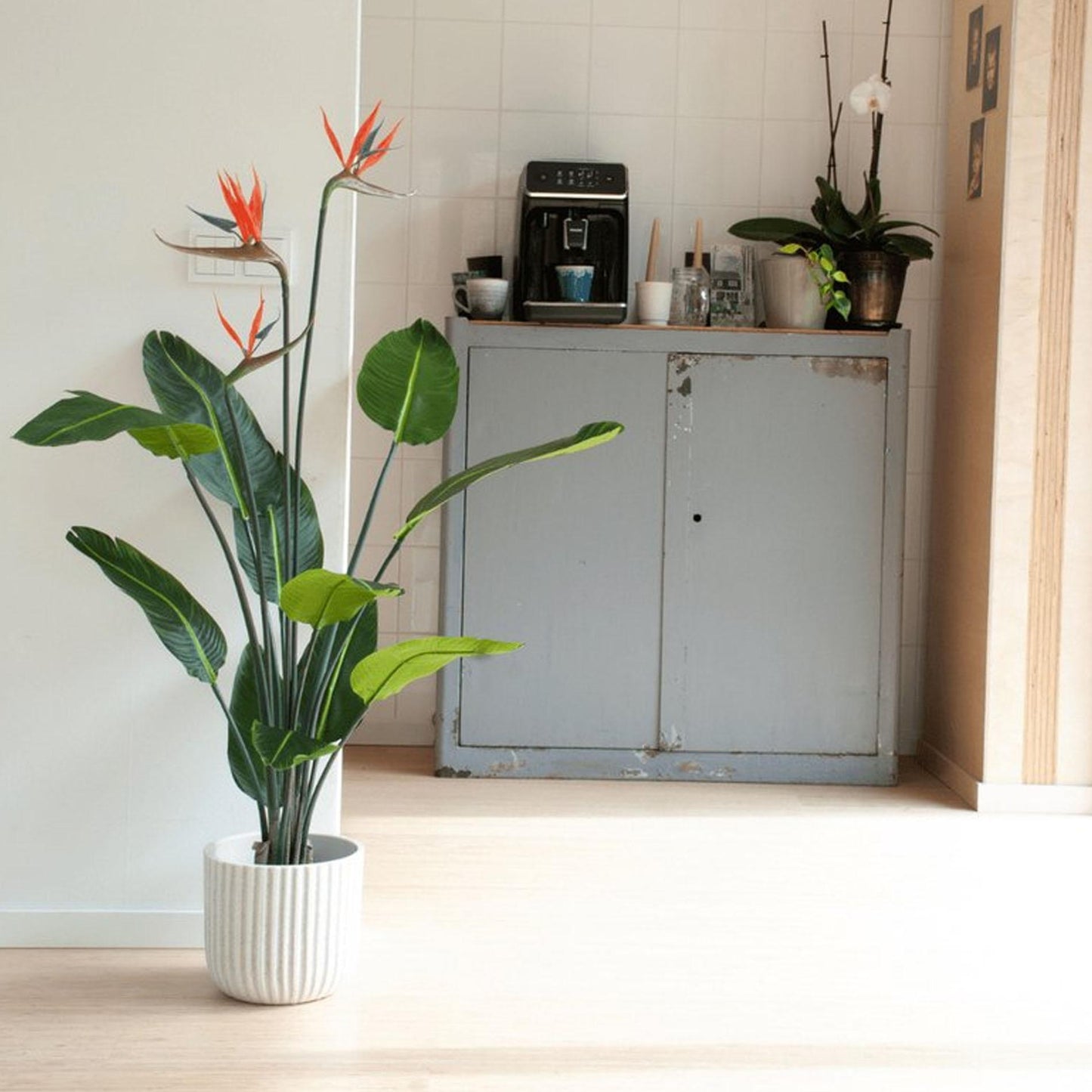 Strelitzia kunstplant met bloemen 120 cm | Tropische paradijsvogelplant | Kunstplant in zwarte pot